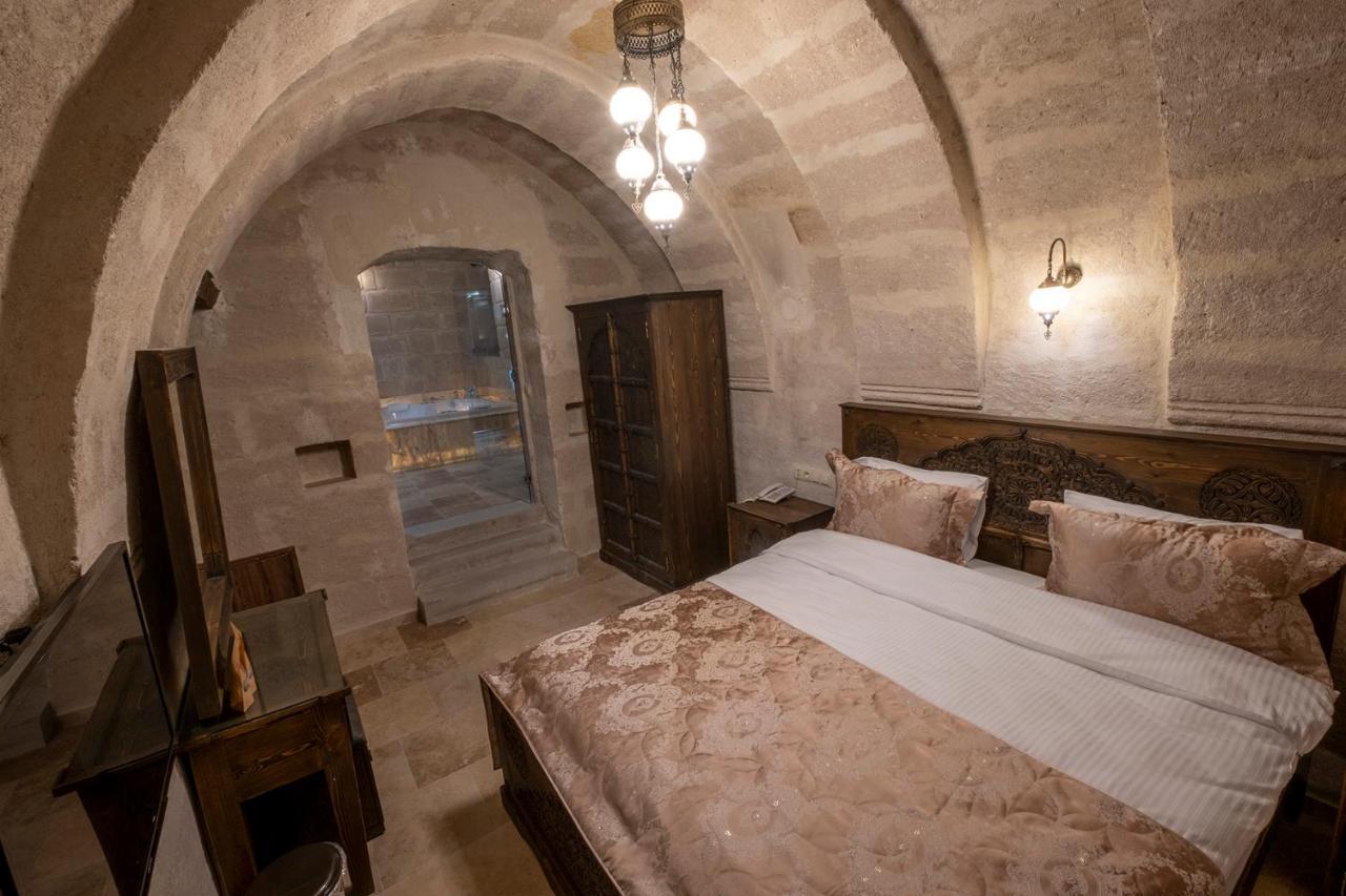 Underground Cave Suites Hotel Göreme Esterno foto