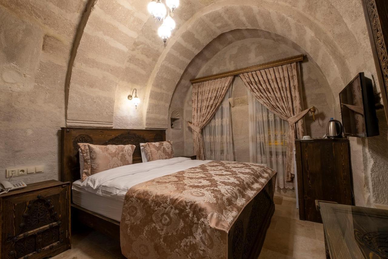 Underground Cave Suites Hotel Göreme Esterno foto