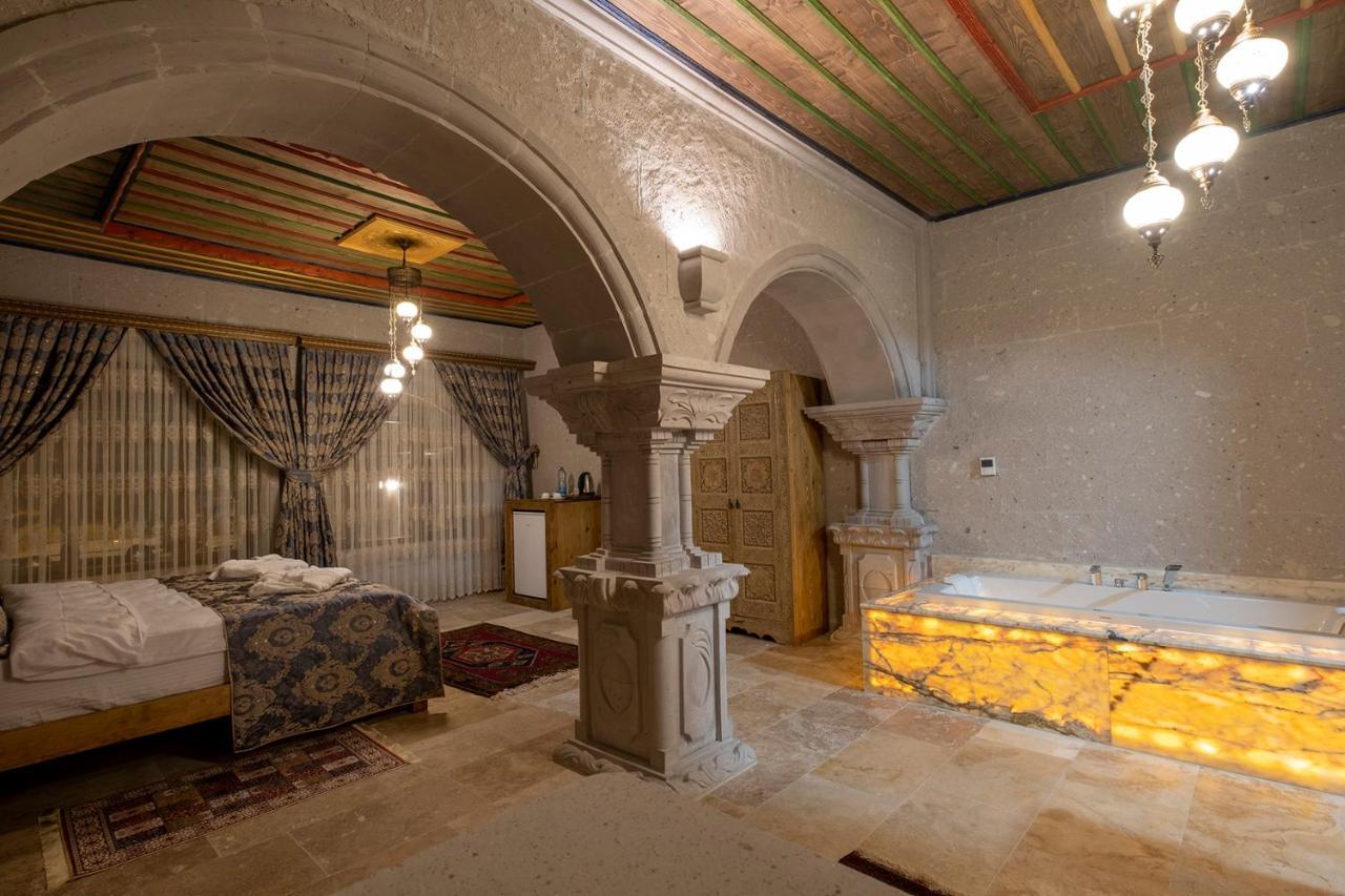 Underground Cave Suites Hotel Göreme Esterno foto