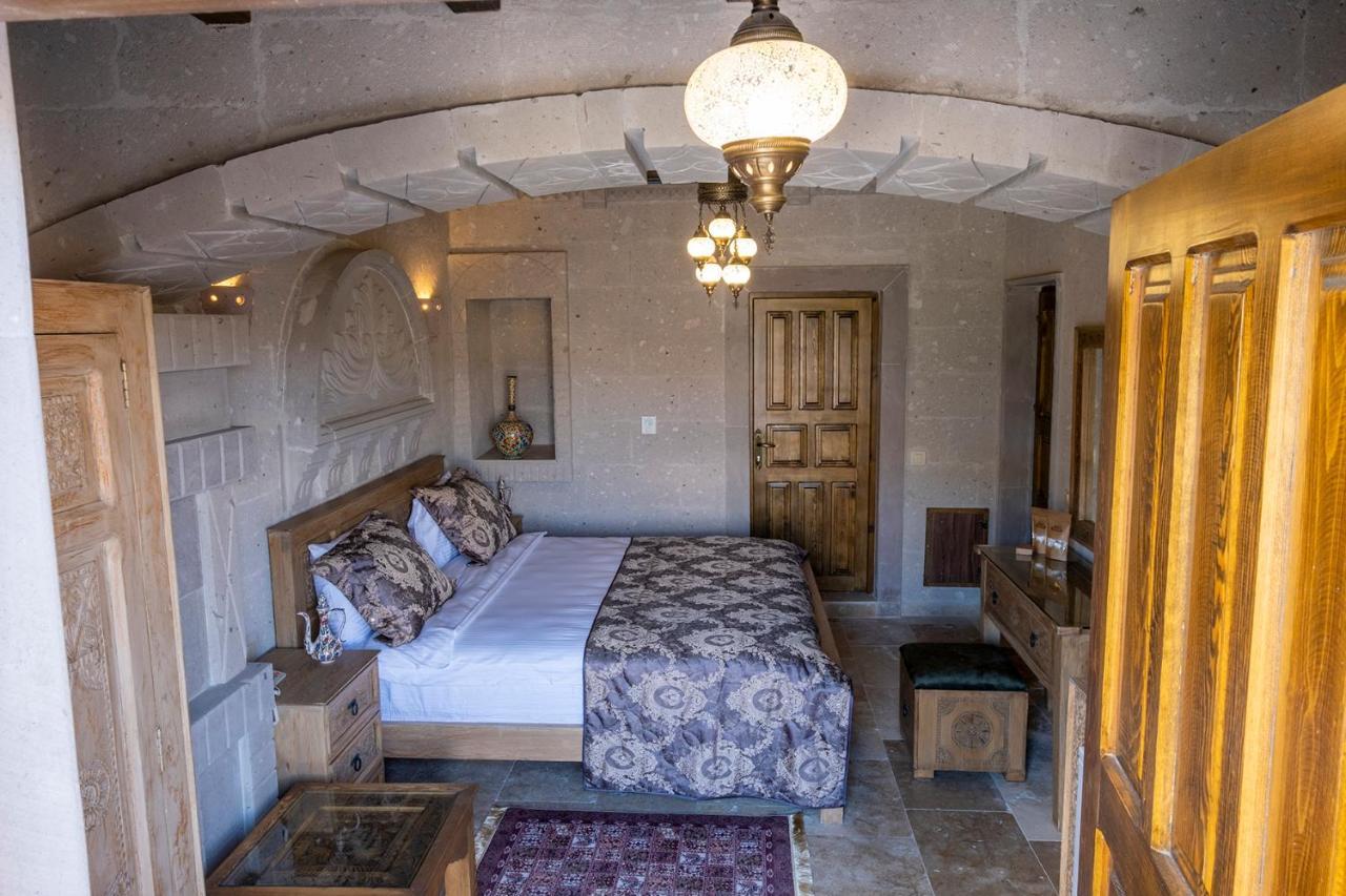 Underground Cave Suites Hotel Göreme Esterno foto