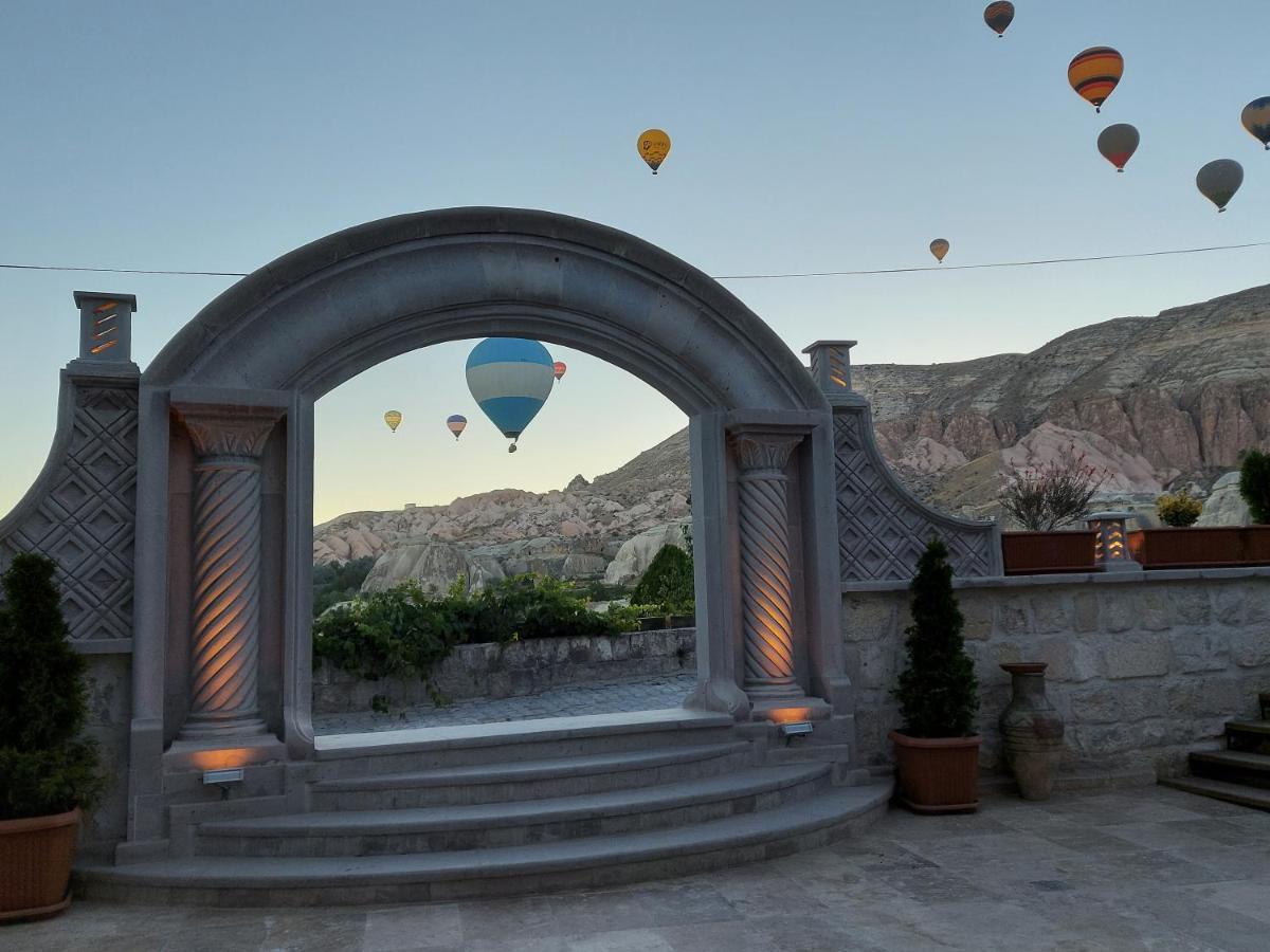 Underground Cave Suites Hotel Göreme Esterno foto