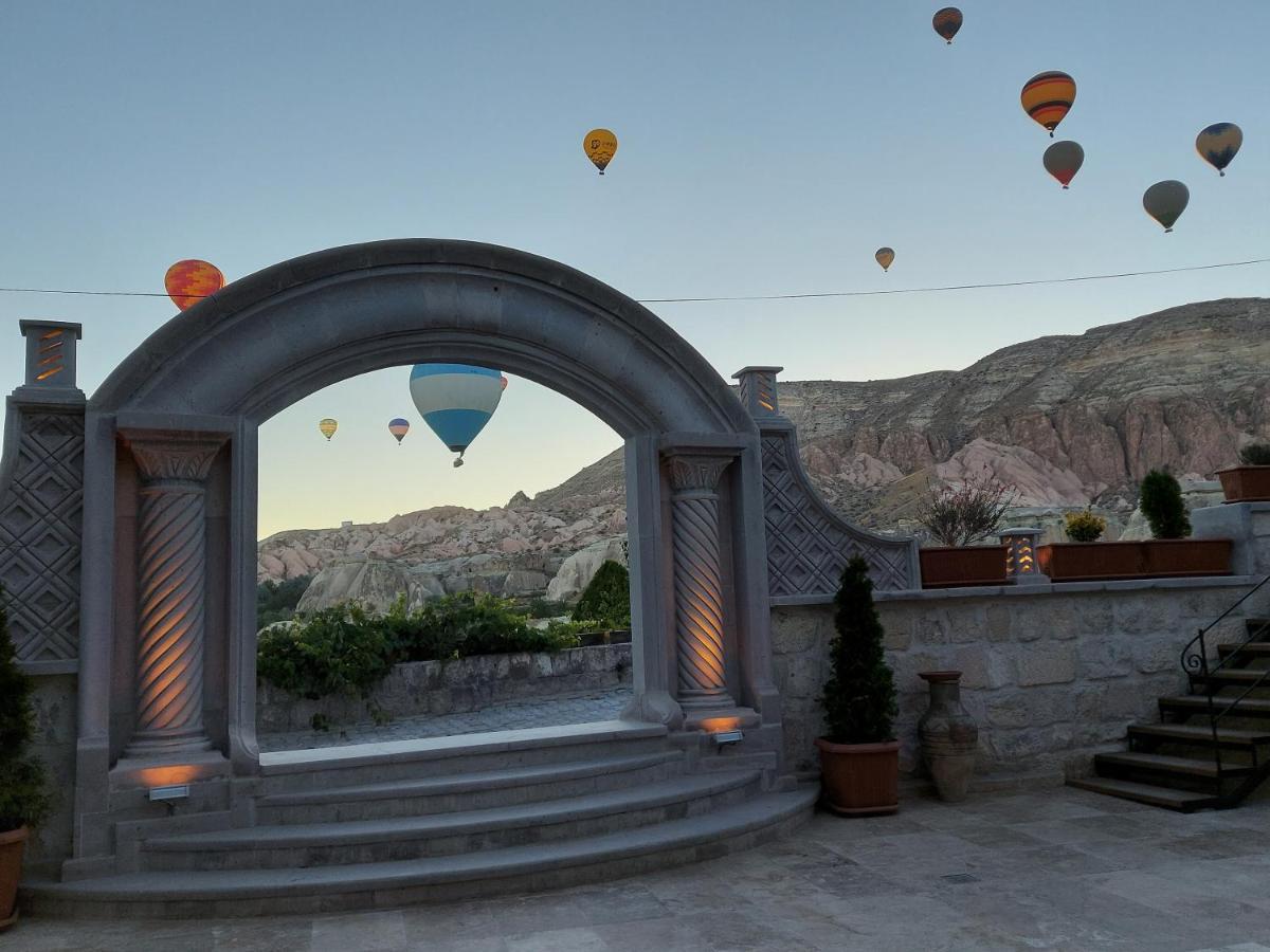 Underground Cave Suites Hotel Göreme Esterno foto