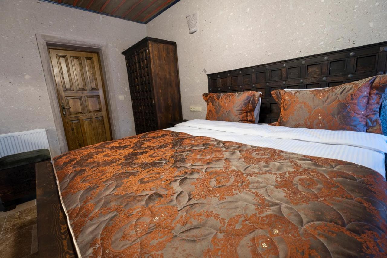 Underground Cave Suites Hotel Göreme Esterno foto