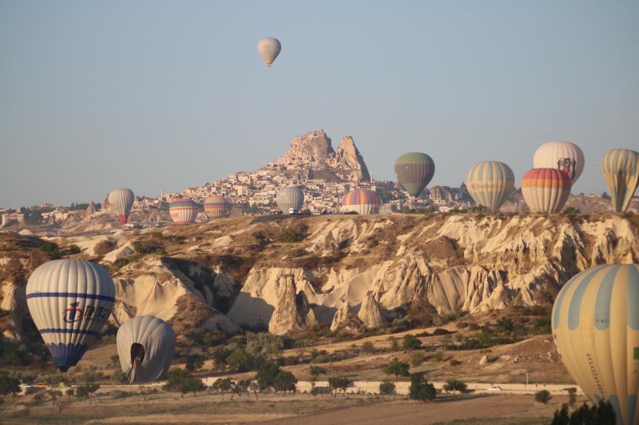 Underground Cave Suites Hotel Göreme Esterno foto