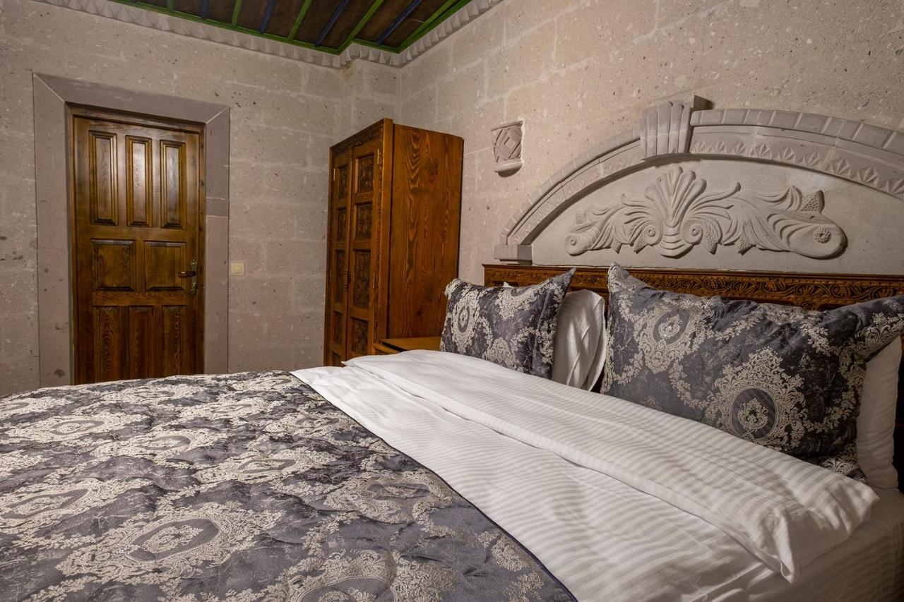 Underground Cave Suites Hotel Göreme Esterno foto