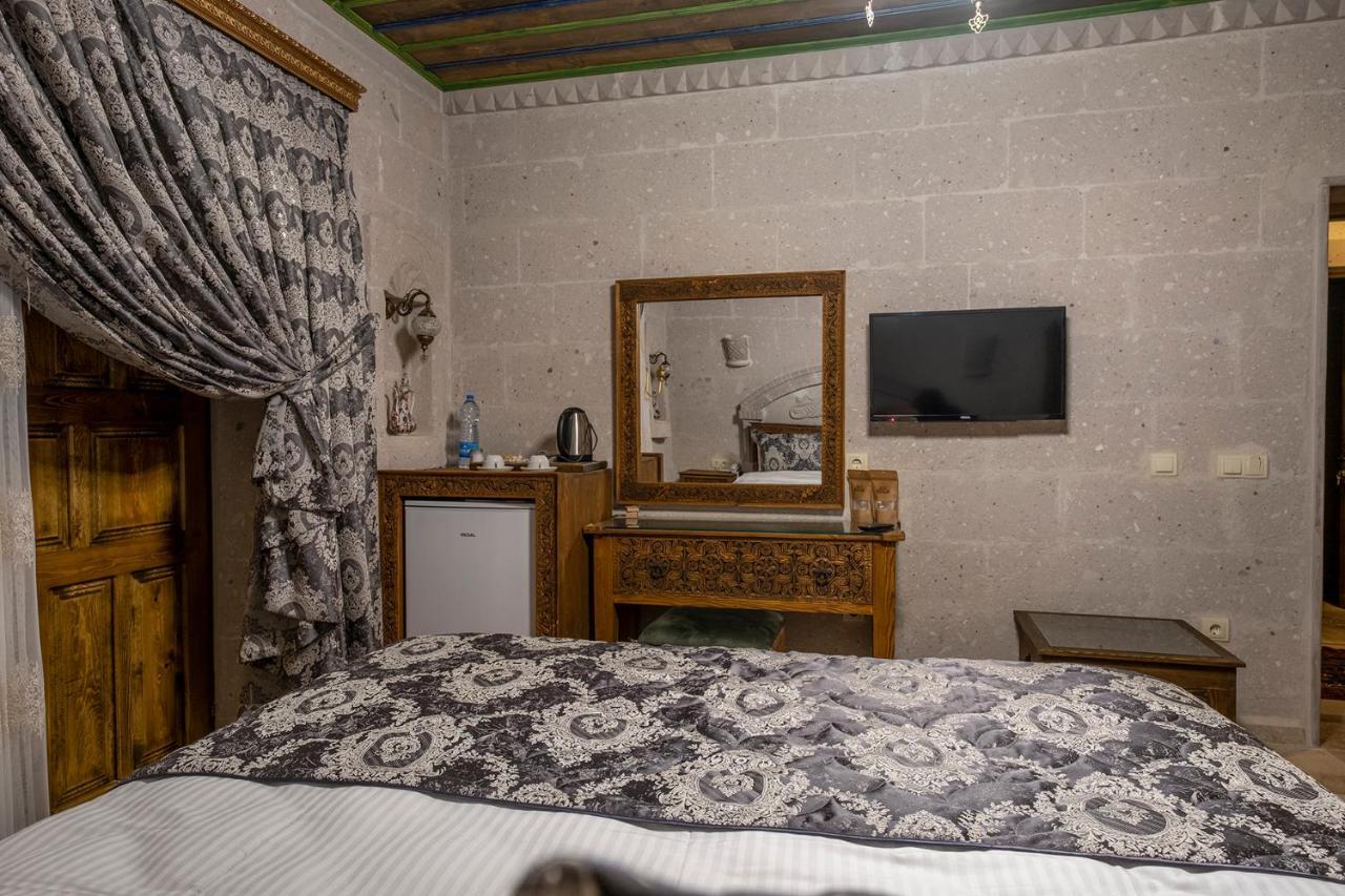 Underground Cave Suites Hotel Göreme Esterno foto